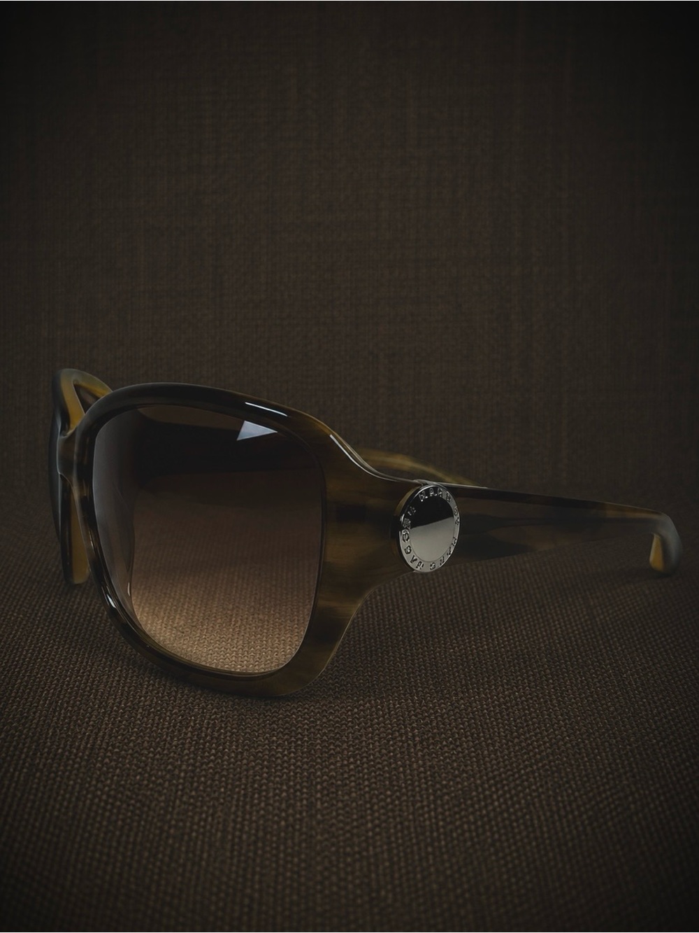 Marc by Marc Jacobs Tortoiseshell Rectangle Sunglasses & Case